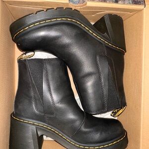 Dr. Martens Spence Boots
